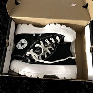 High top black and white converse sneakers